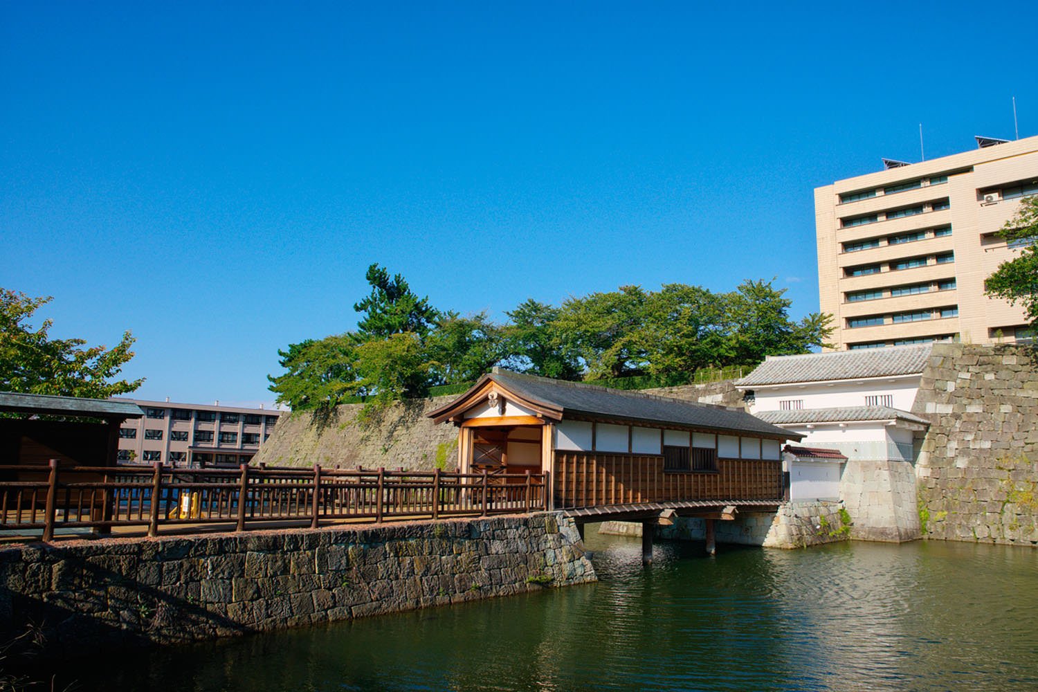 🏯 후쿠이 성터(후쿠이조아토) 이미지 1